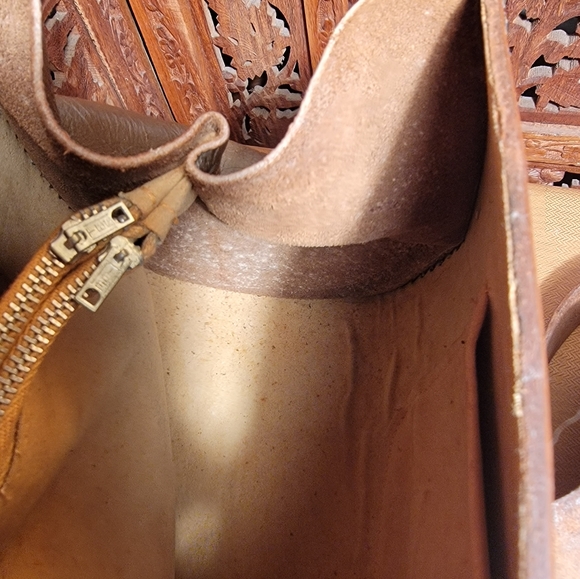 Large Vintage Handtooled Mexican Leather Purse With Floral Design - Picture 9 of 13